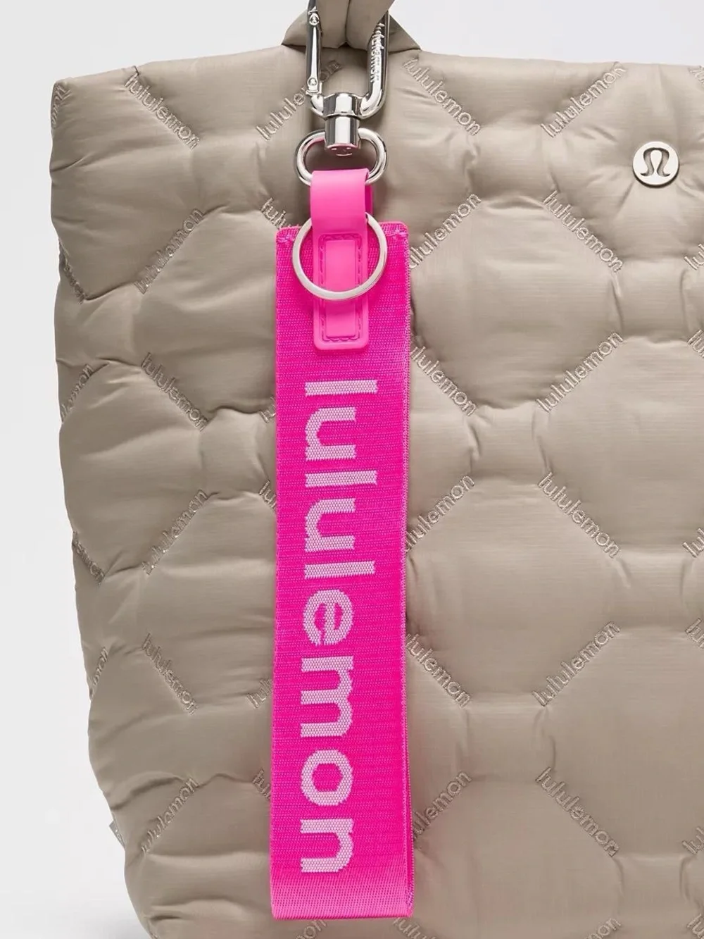 Lululemon Never Lost Keychain- Sonic Pink/Pink Pearl/Silver